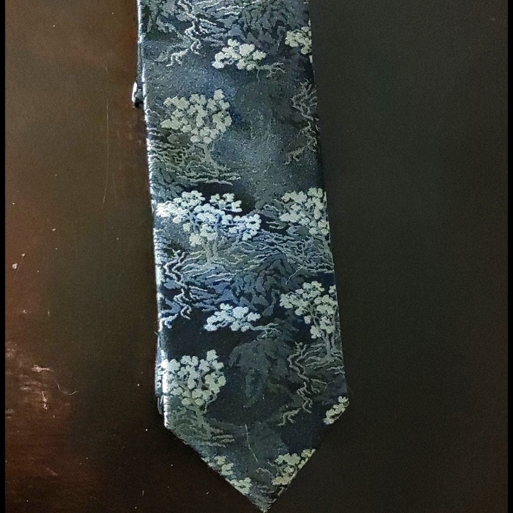 Asian style tie